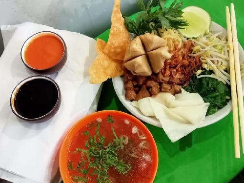 Mie Ayam 'Mas Pur': Sant
